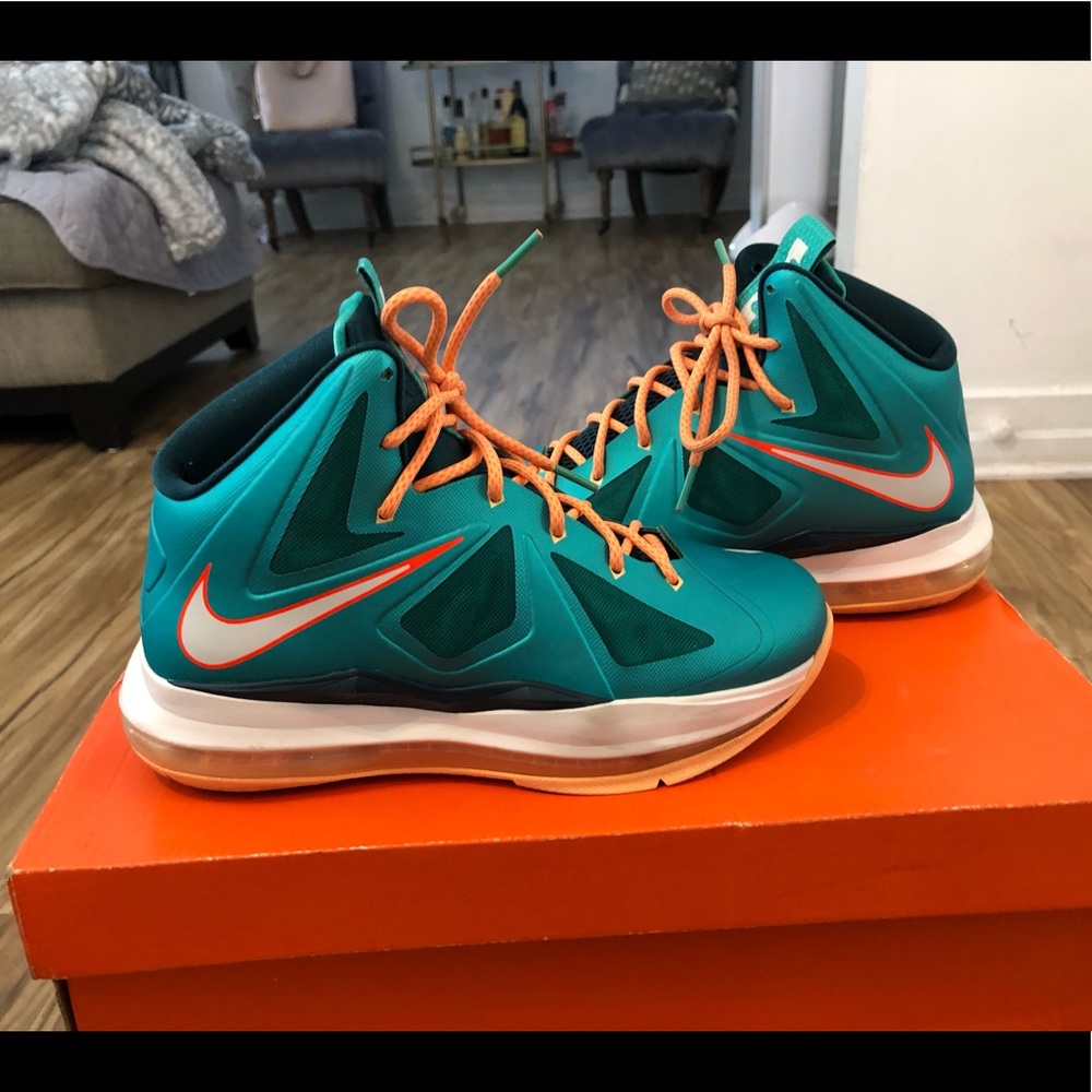 lebron sneakers Miami dolphins color way